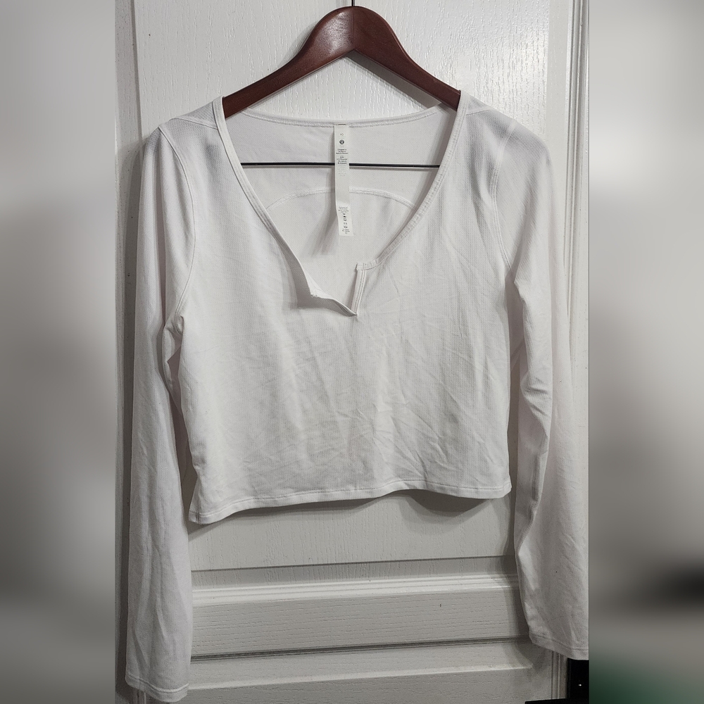lululemon athletica White Long Sleeve Crop Top
